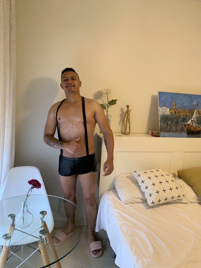 CHICO COLOMBIANO BIG DICK