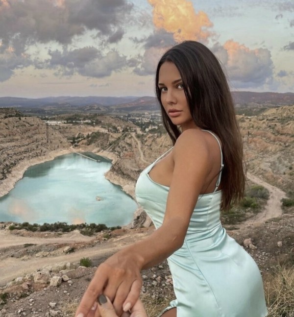 ELIZABETH ****NUEVA CHICA UCRANIANA ***