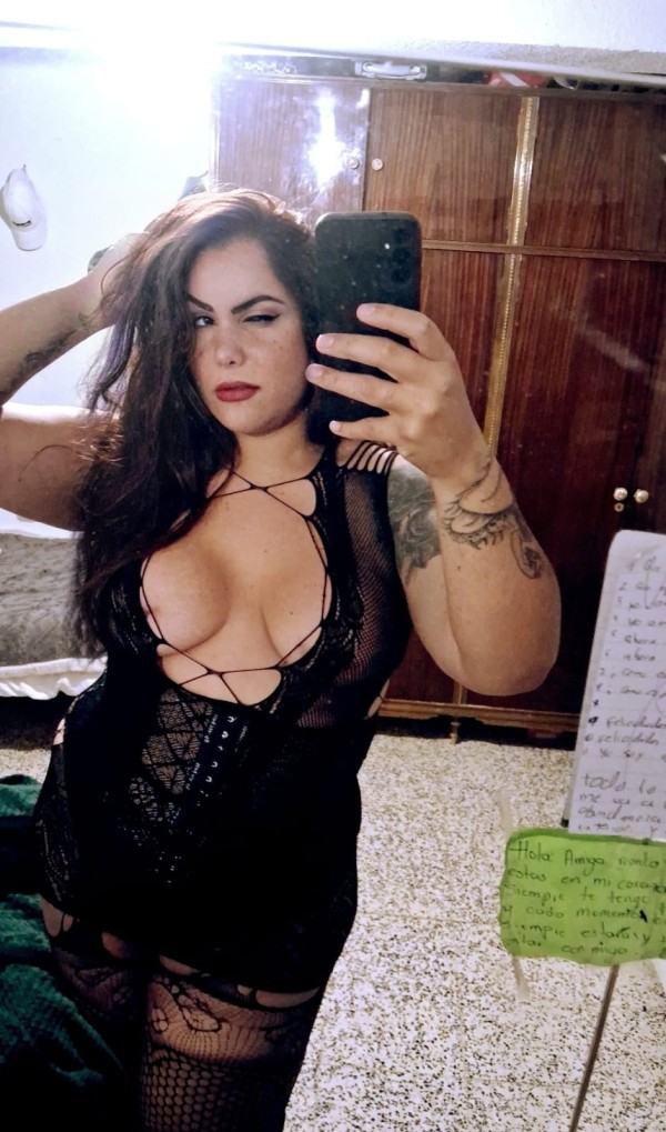 bigPolla chera para heteros curiosos fiestera a tope