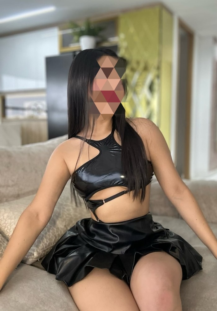 JOVENCITA MUY COMPLACIENTE EN TORRELAVEGA