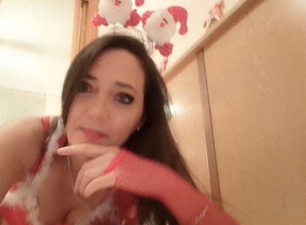 ESPAÑOLA. HOY DESPERTÉ CON GANAS….FOLLAMOS? FIESTERA CON GANAS DE MARCHA.
