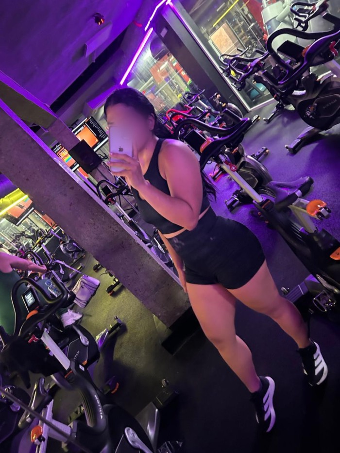 Sexosa cachonda caliente cañera