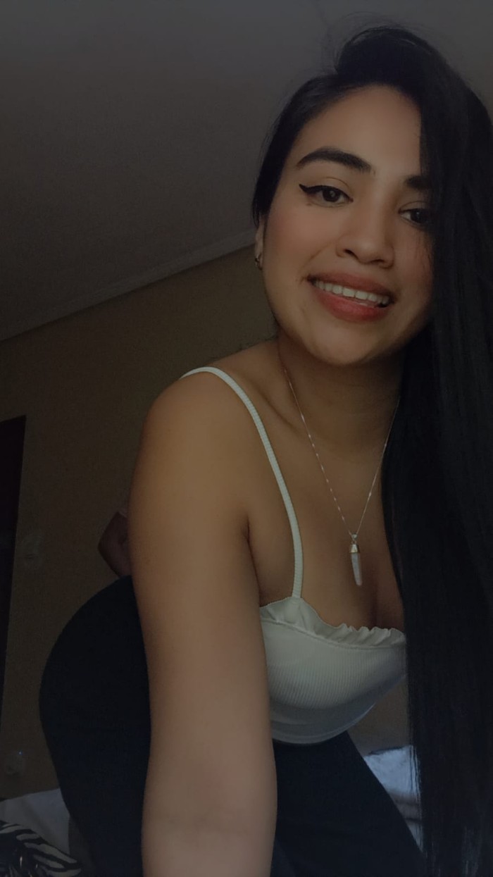 guapa divertida super complaciente con ganas de fo