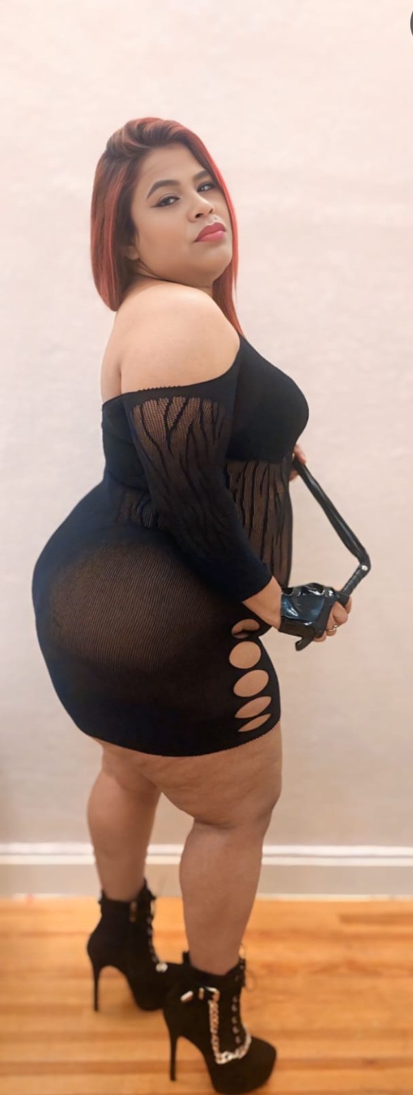 Desire latina culona cachonda