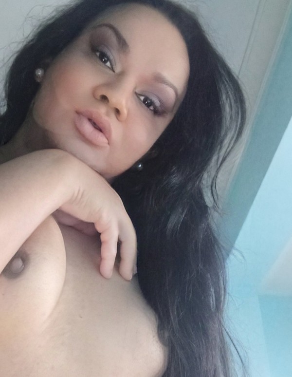 Caliente y apasionada todo conmigo. Morena Trans súper sexy. Porta Nova