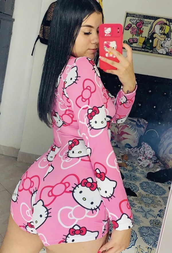 SEXY MORENA FIESTERA