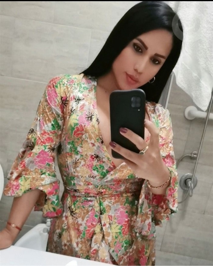 DAYANNA TRANS FEMENINA COMPLETA ATTIVA PASSIVA SEX