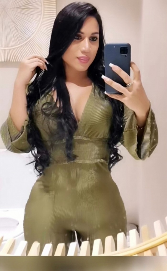 DAYANNA TRANS FEMENINA COMPLETA ATTIVA PASSIVA SEX