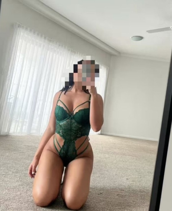 RUTH sexy, cachonda fiestera y muy enrollada! POCOS DÍAS MILLADOIRO