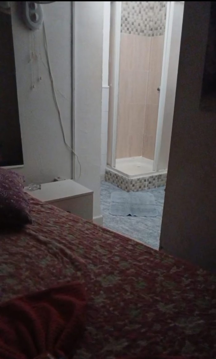 Plaza disposiciones para chicas serías Tenerife