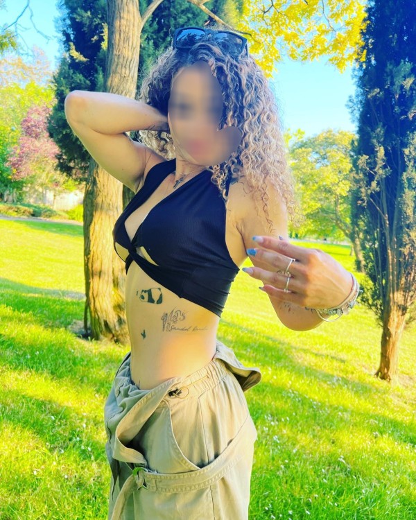 LETICIA TRATO DO NOVIA BESITOS CON LENGUA