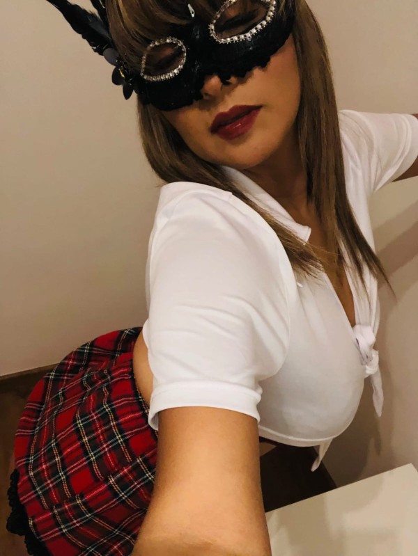 PERLA UN HURACÁN EN LA CAMA LA MÁS CALIENTE