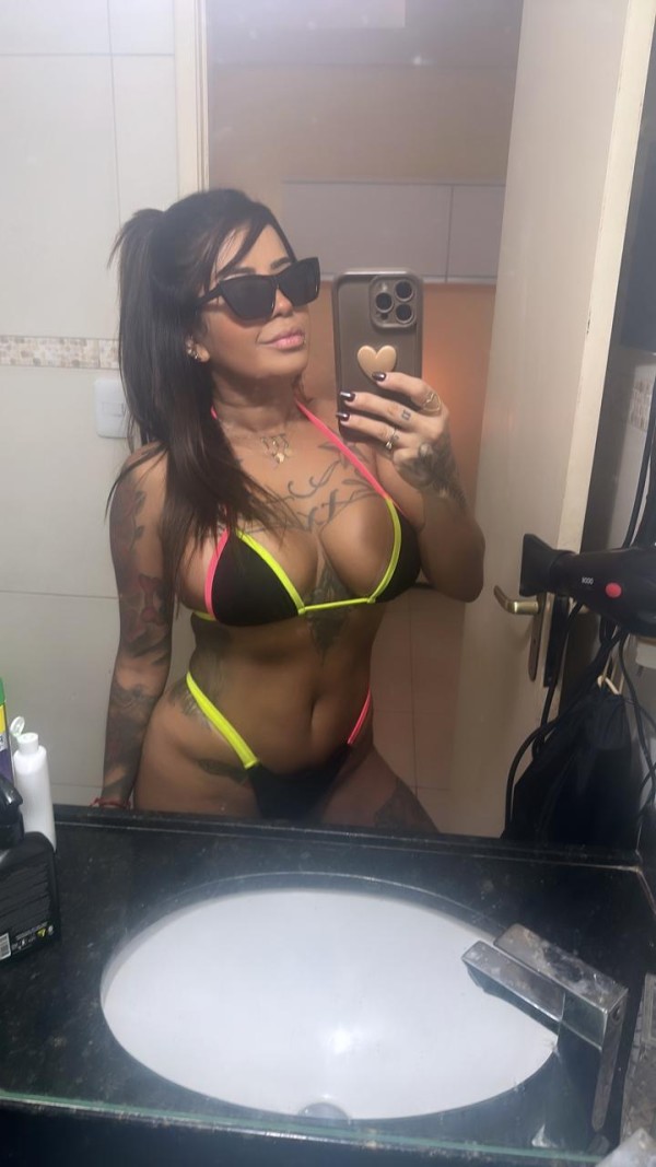 Amanda, morenita brasileña en Alicante