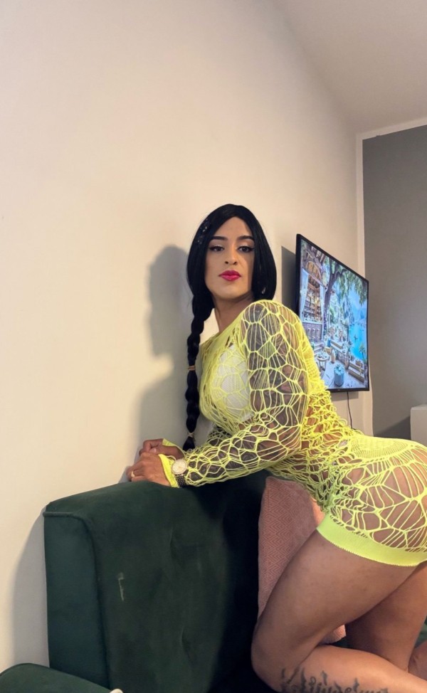 SALOU……VEN Y DAME DURO , FUCK MY HARD. Espacio PRIVADO.