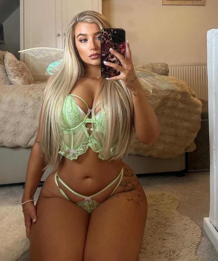 Estoy aqui para hacer que disfrute un rico sexo bb