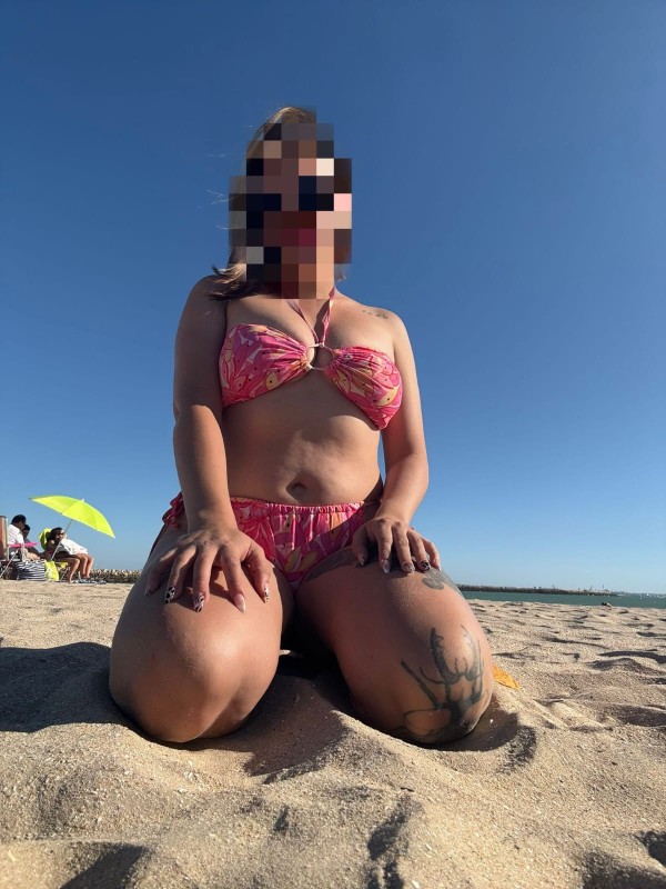 SARA Y VIOLETA EN SEVILLA, DELICADAS Y CARIÑOSAS