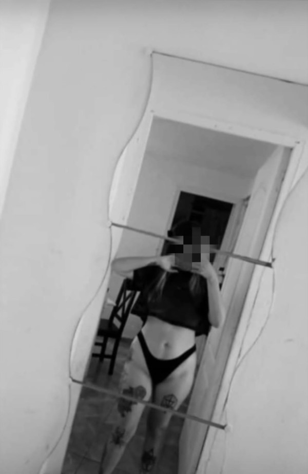 SARA Y VIOLETA EN SEVILLA, DELICADAS Y CARIÑOSAS