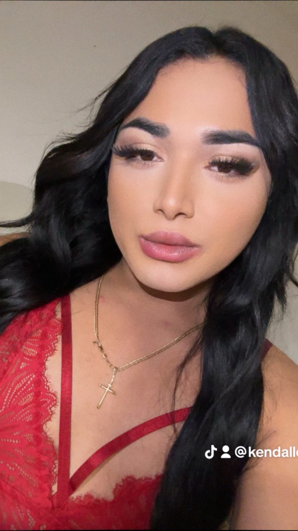 La reina de la leche activa folladora fiestera niñata recién llegada