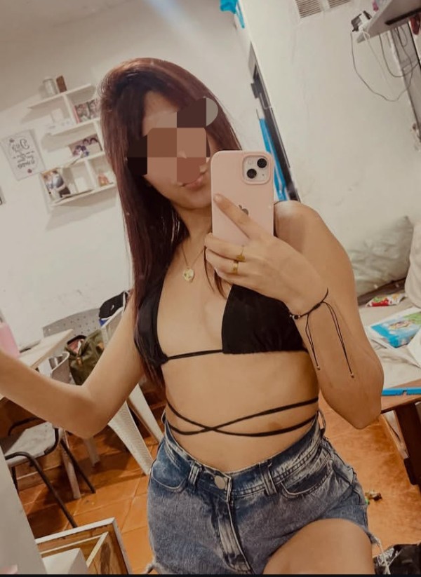 VANESA NOS MONTAMOS UNA FIESTA BIEN CAÑERA ???