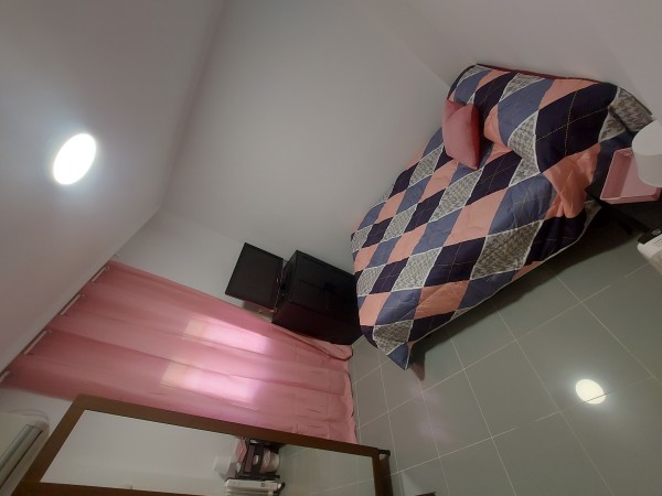 Alquilo habitación céntrica en Vallecas calefacción 24 horas