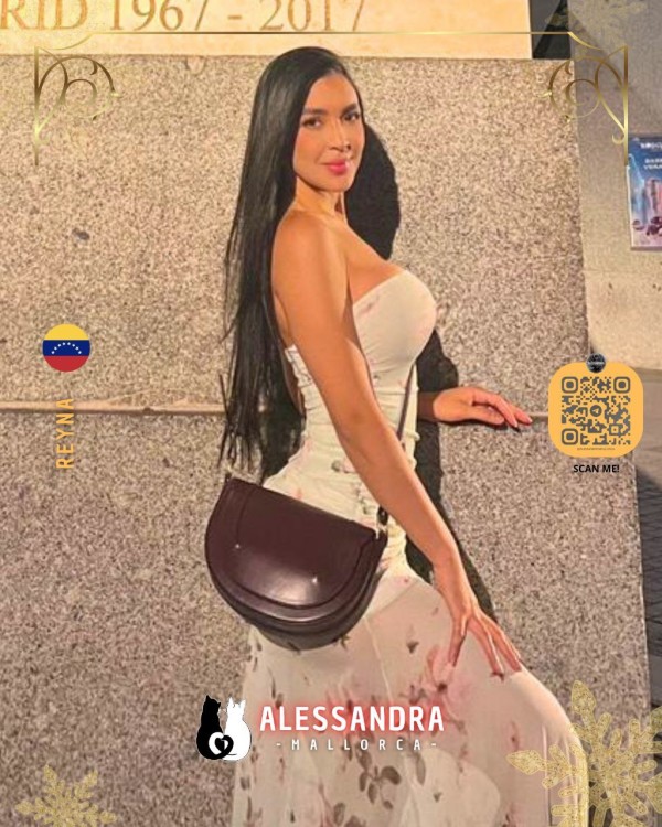 SENSUAL Y CARIÑOSA MODELO, EN EL CENTRO DE PALMA, ESCORT MALLORCA