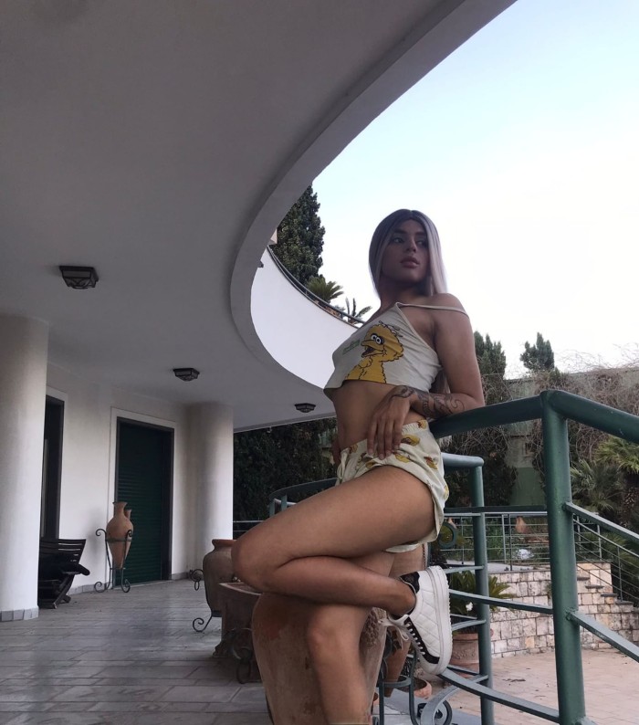 Kylie colombiana tragona y lechera morbosa y fiest