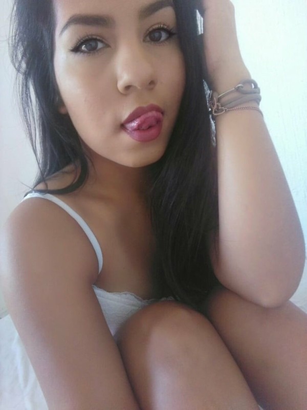 LA REINA DE LA FIESTA NOVEDAD EVA