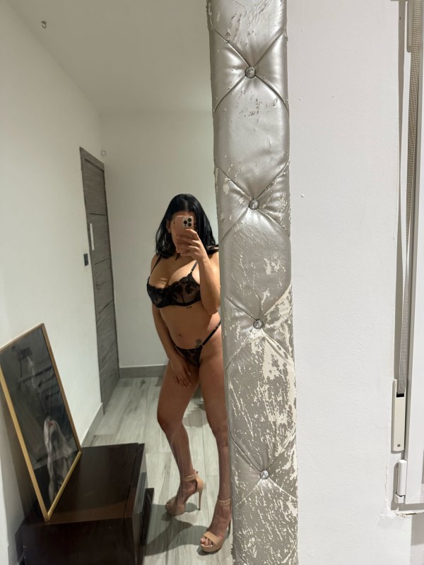 Súper cachonda complaciente