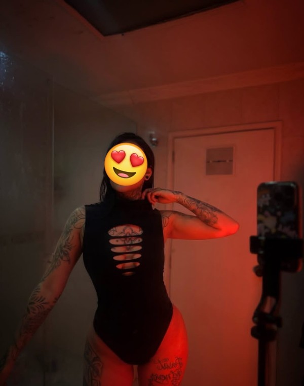 Te la chupo toda profunda y tu leche en mi experta en chupartela biten rico
