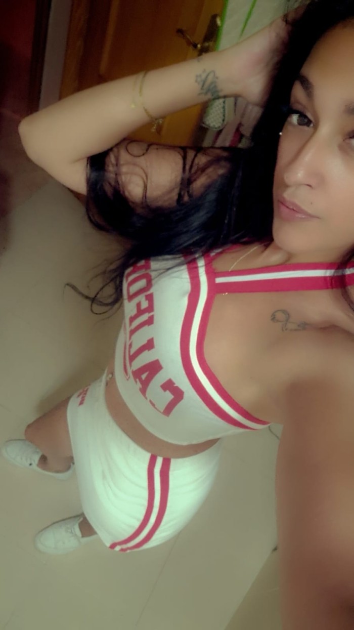 SARA VALENCIANA