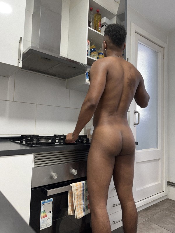 Mulato latino con sitio