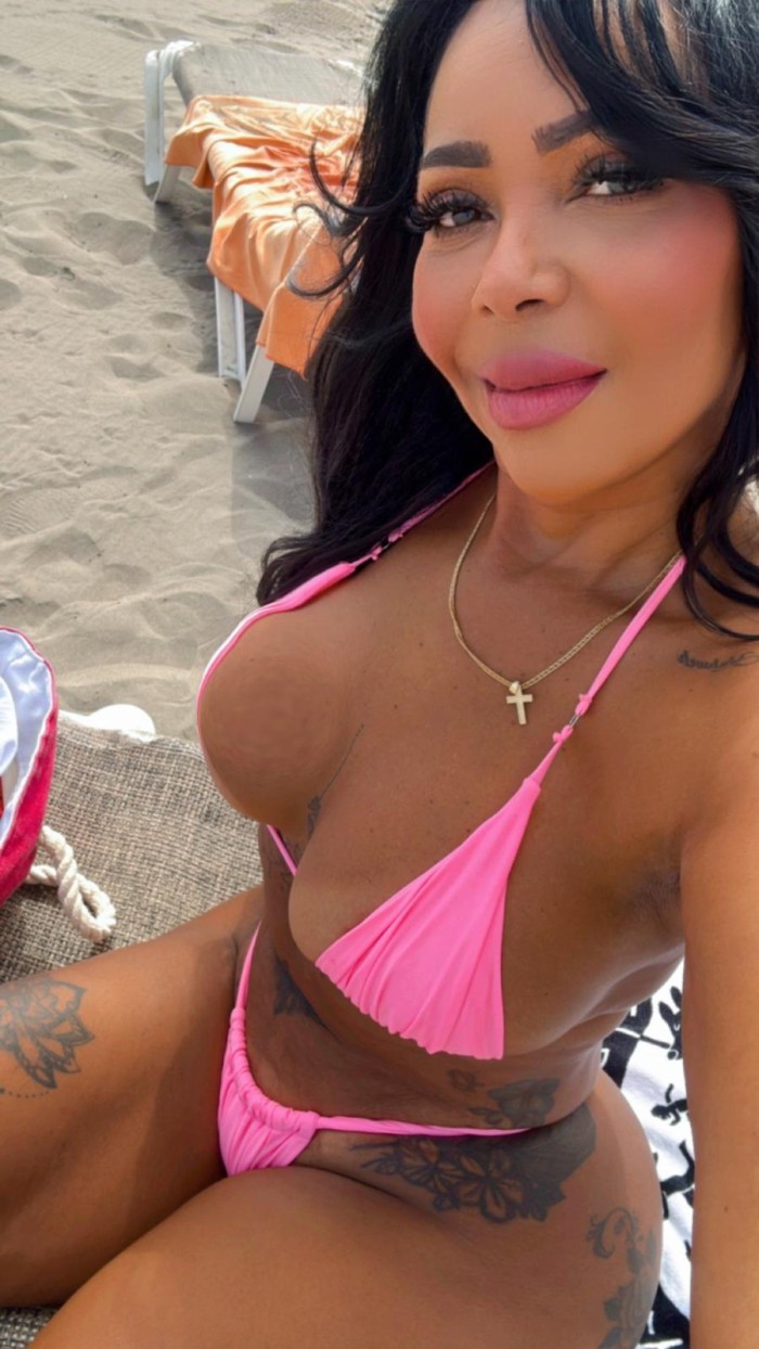 TE SACO TODA LA LECHITA, VEN Y LO PASAMOS RICO