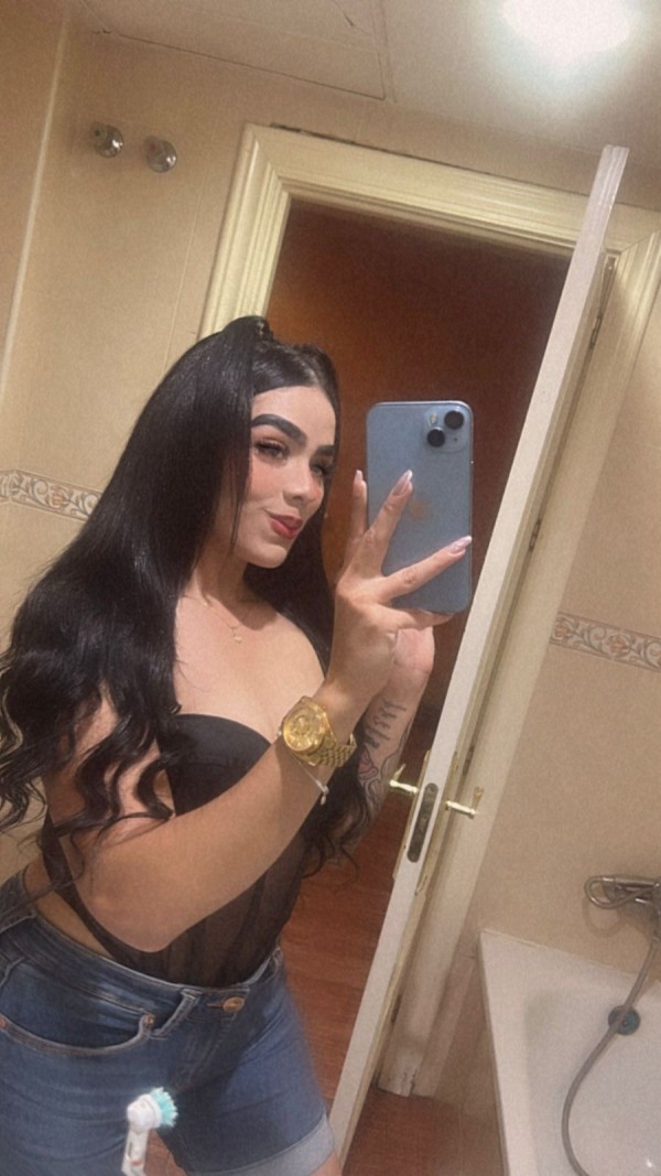 Samantha Tu flaca que saca todos tus demonios