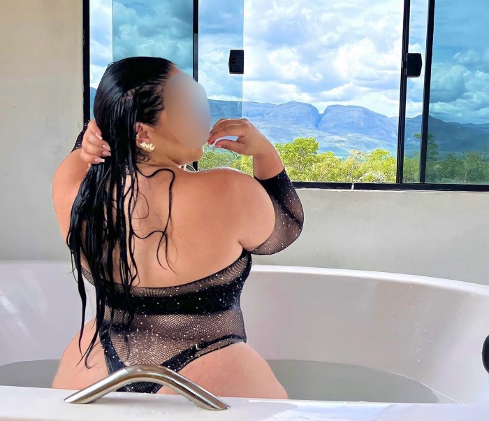 MUJER COMPLETITA PARA TI, ESTOY EN SAN ISIDRO