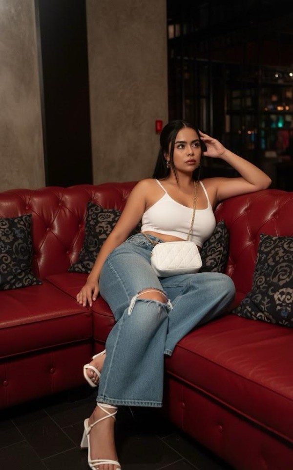 HERMOSA JOVENCITA COLOMBIANA 28 AÑOS SÚPERNOVEDAD