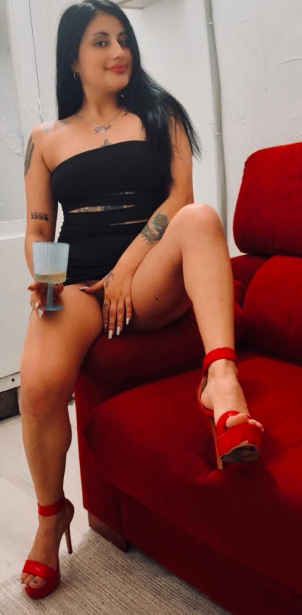 La Bella Camila ardiente