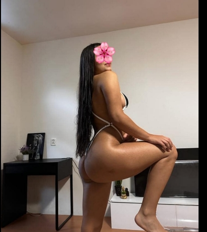 divertida y cariñosa jovencita