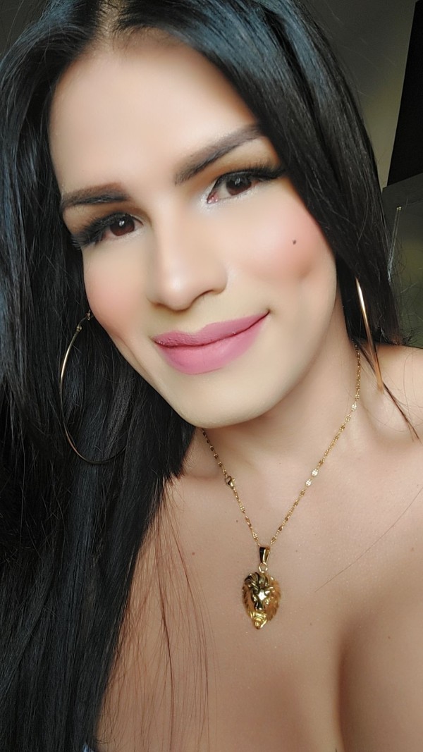 Valentina Rica trans fiestera ven a disfrutar