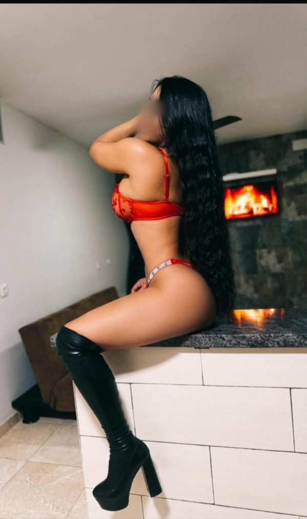 MIA VENEZOLANA encantadora y sensual en Granada