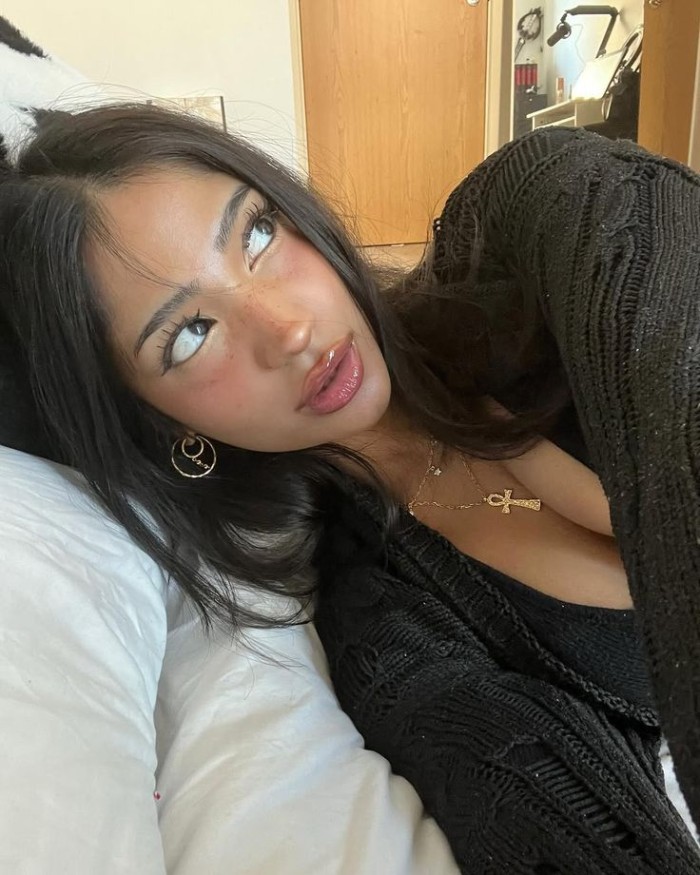 ESPAÑOLA SENSUAL Y ATREVIDA