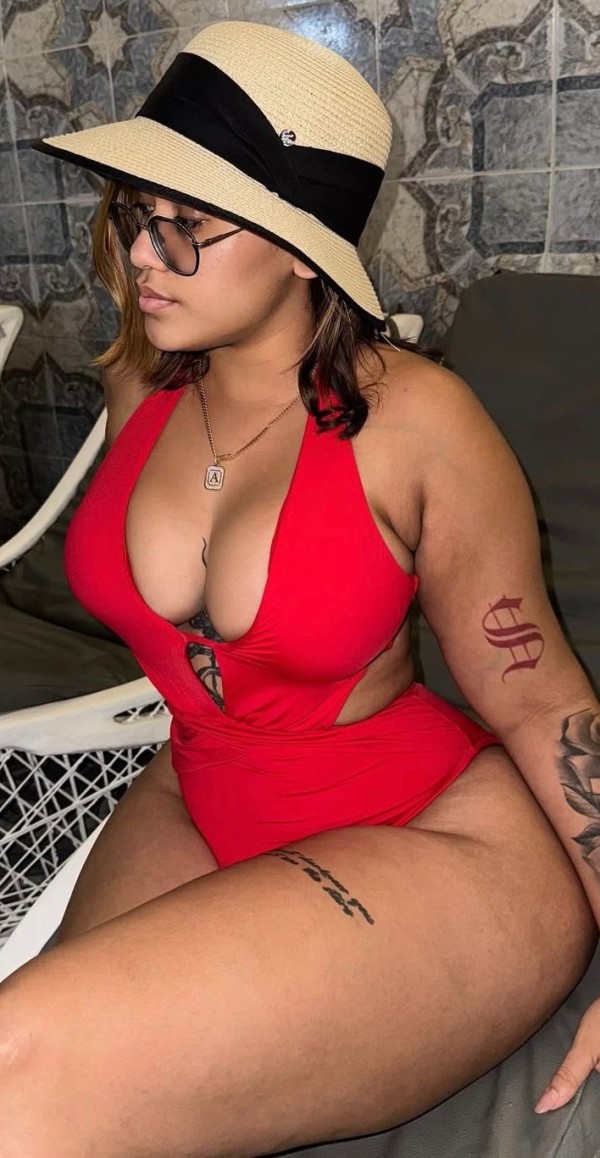 Amanda MORBOSA CON MUCHA GANAS