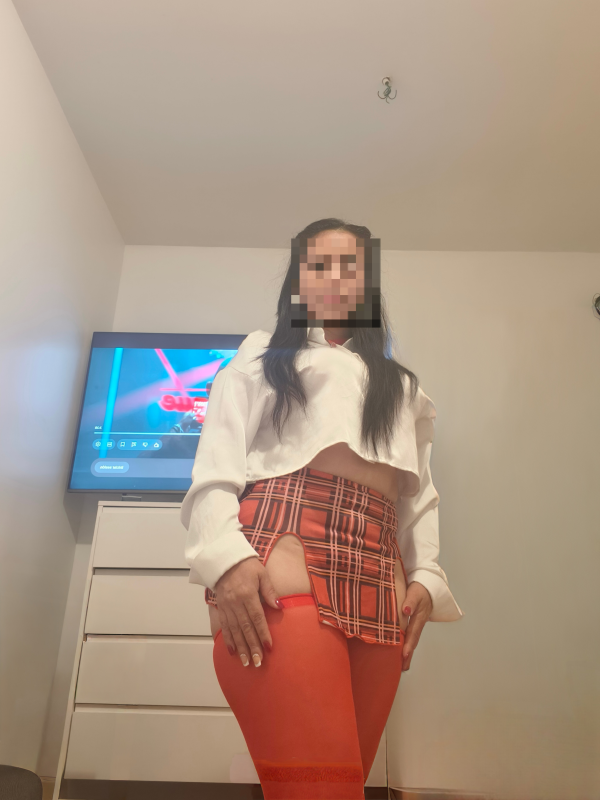 Sensual y cariñosa.