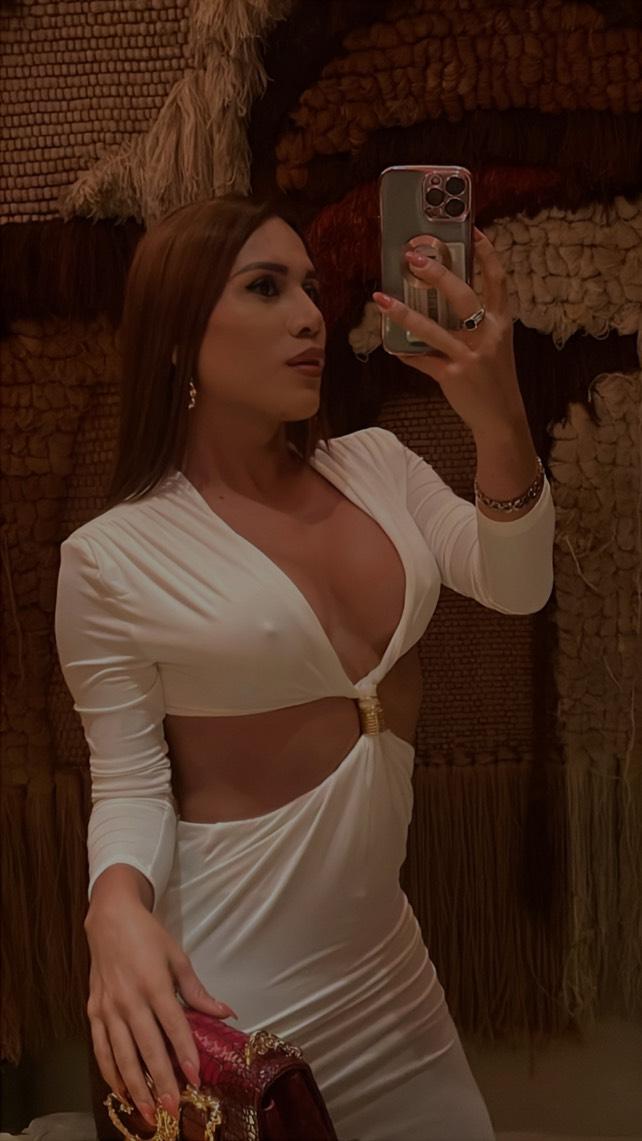 DAYANNA TRANS FEMENINA COMPLETA ATTIVA PASSIVA SEX