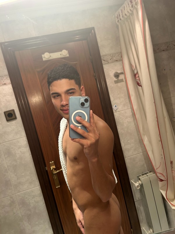 ARON 20 AÑOS VERSÁTIL DE PASÓ POR TU CIUDAD