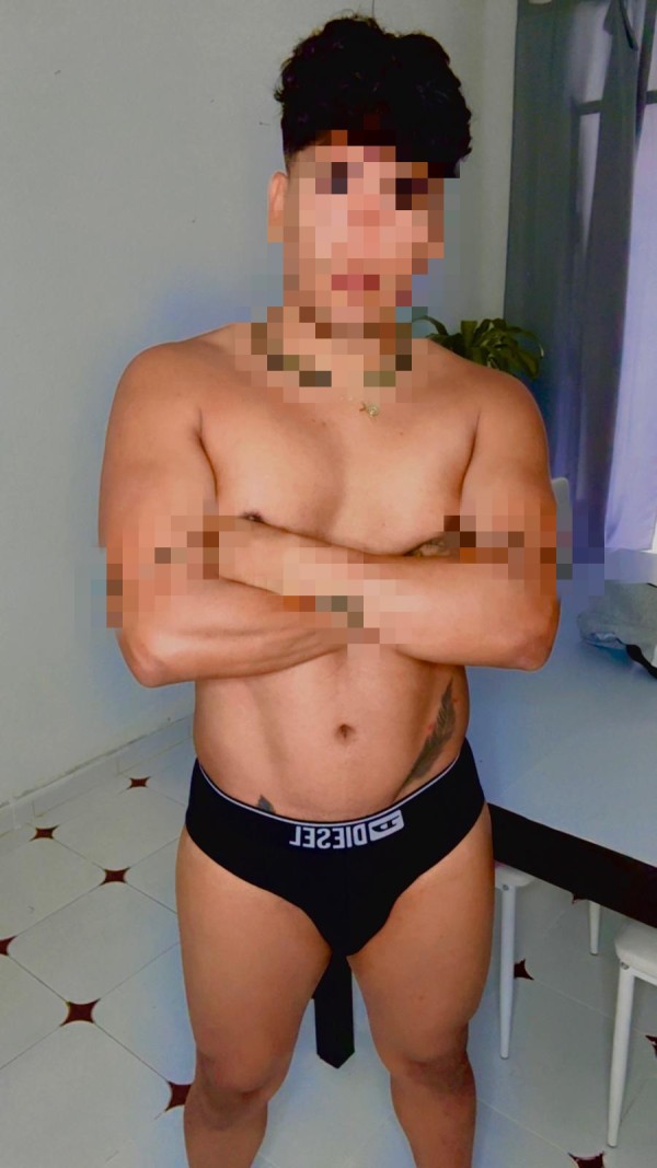 Macho venezolano Inolvidable también atiendo chicas