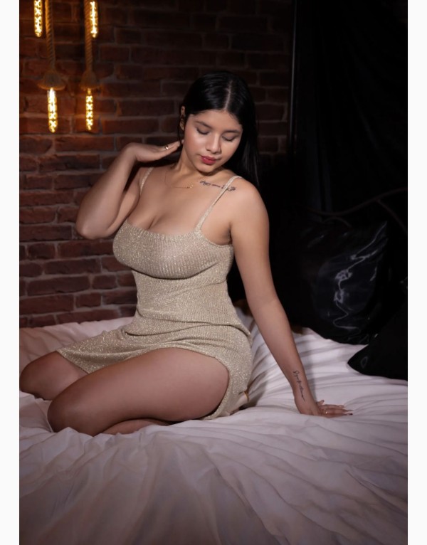 SAMANTHA. DAME RICO HASTA CORRERNOS, NUEVAMENTE ACÁ