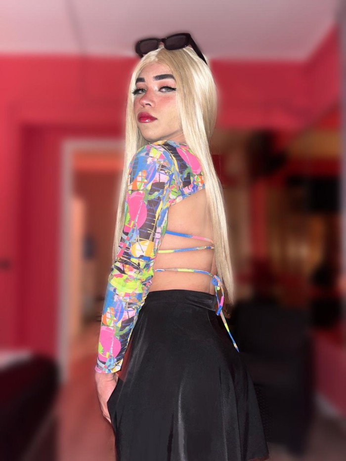 SÚPER ENTREGADA, ARDIENTE Y LISTA PARA LA FIESTA