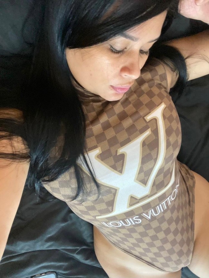 TU PERRA MUY CACHONDA