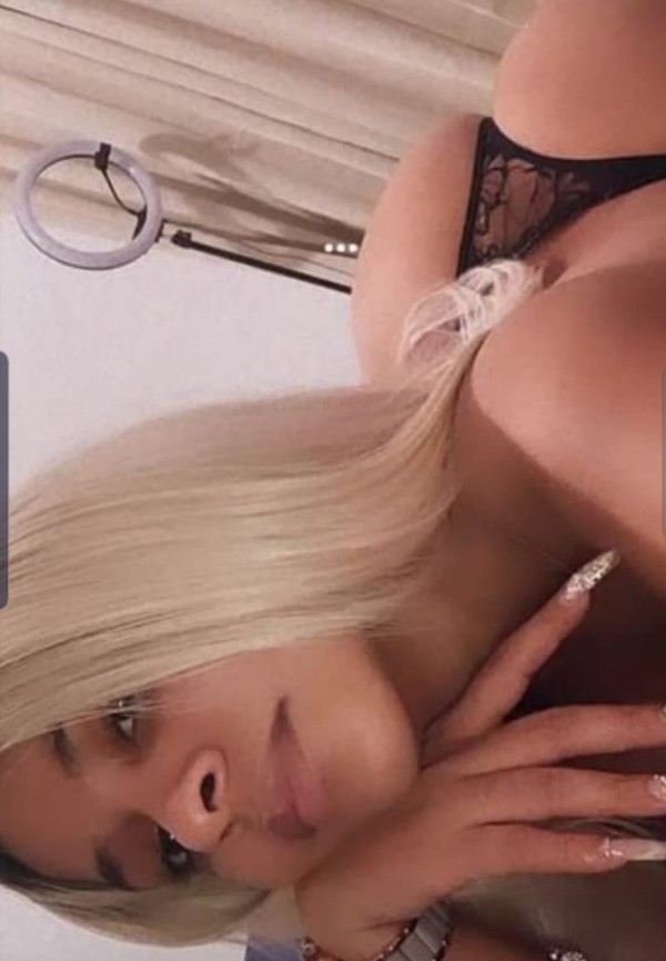 Me follas la boquita ummm chocho perverzo