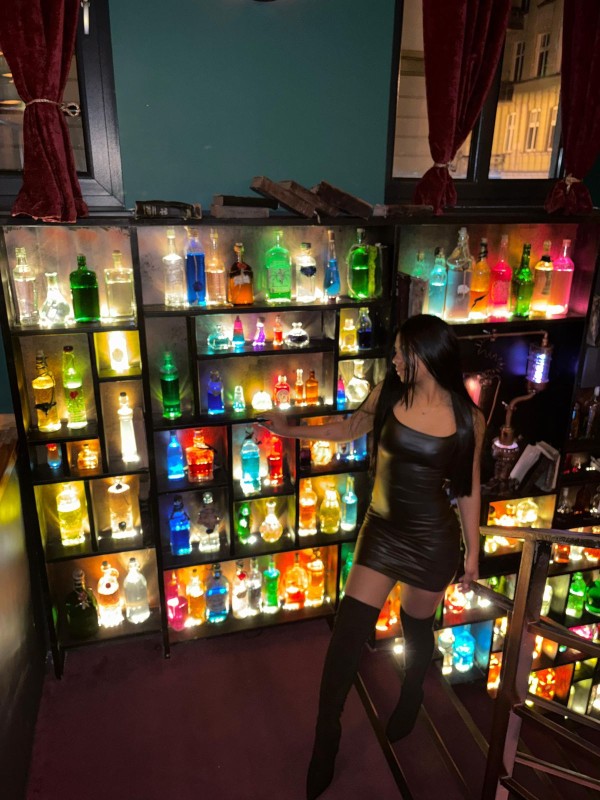 GABY 23 años, MIRADA QUE TE ENCIENDE Y TE PROVOCA…